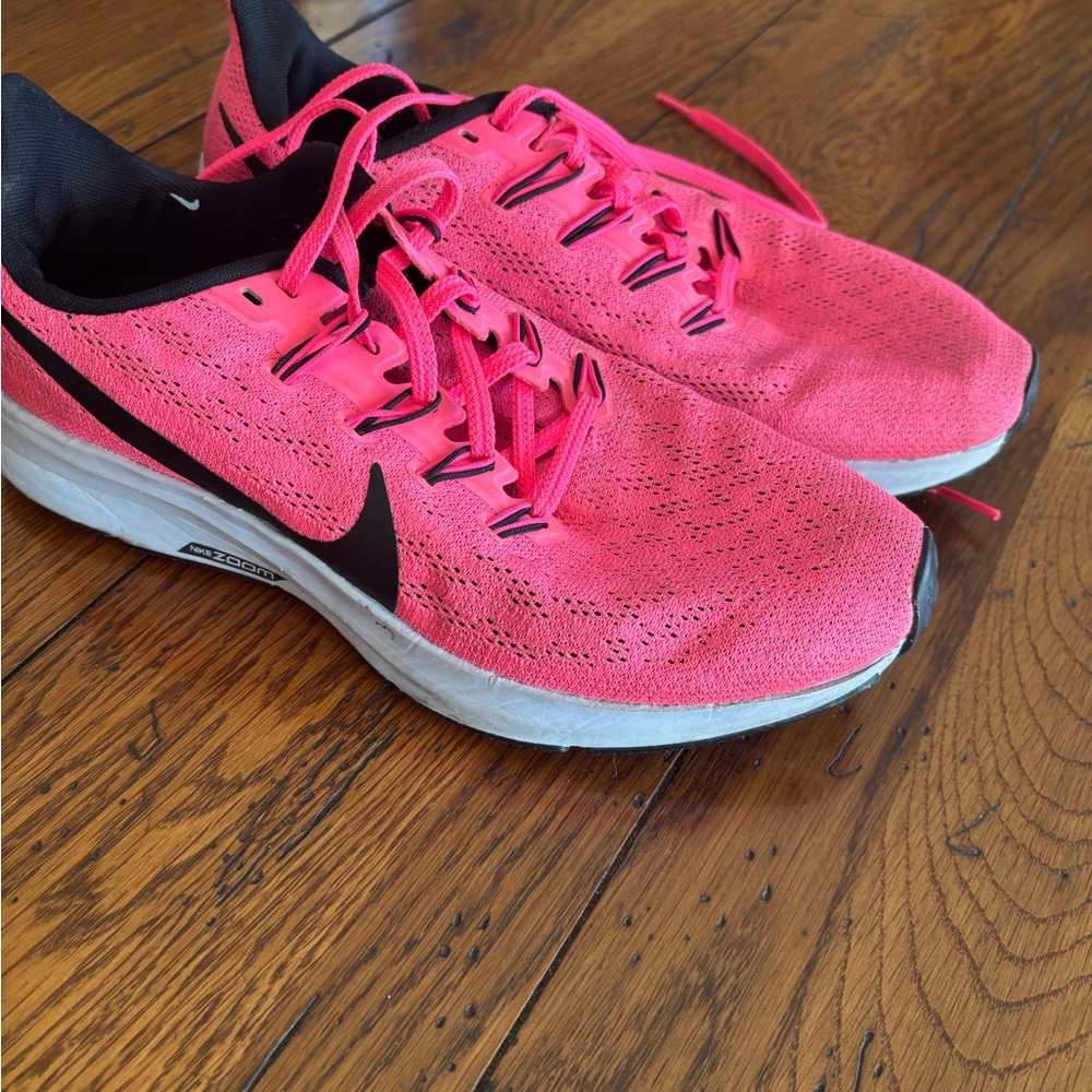 Nike Women's shoes